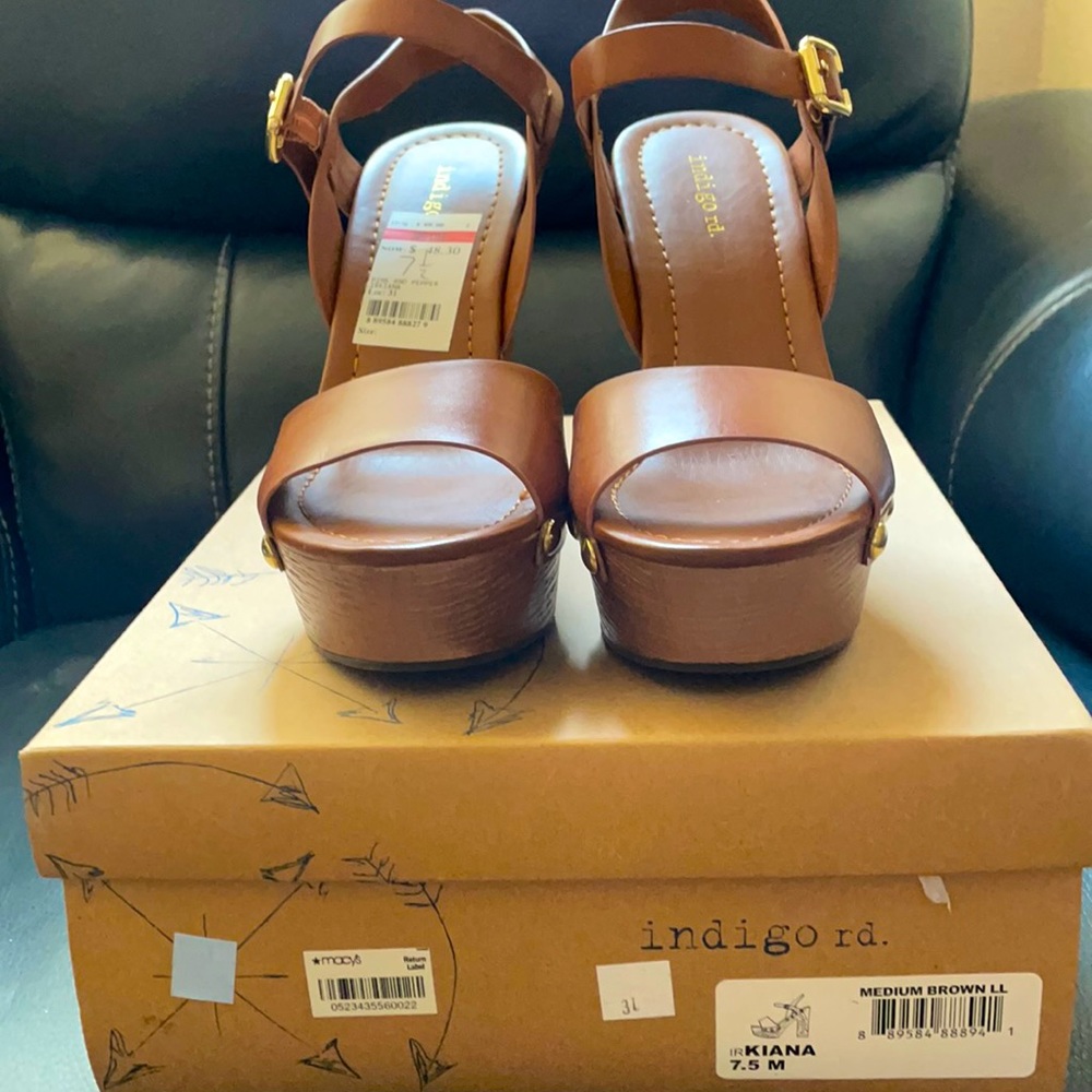 Indigo Rd Platform Sandal Size 7 1/2